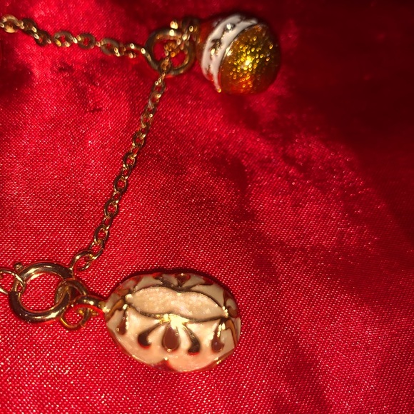 Joan Rivers vintage charm bracelet - Picture 2 of 3